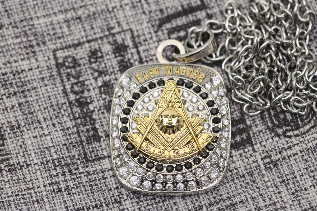 Masons Past Masters Pendant Necklace - Big Boy Series, Golden Compass - fratrings