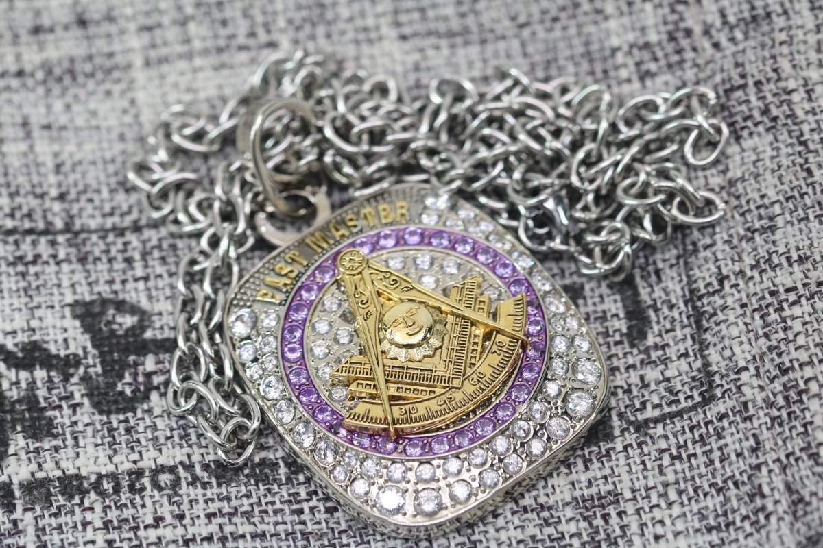 Masons Past Masters Pendant Necklace - Big Boy Series, Golden Compass - fratrings