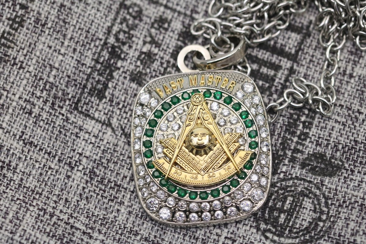 Masons Past Masters Pendant Necklace - Big Boy Series, Golden Compass - fratrings