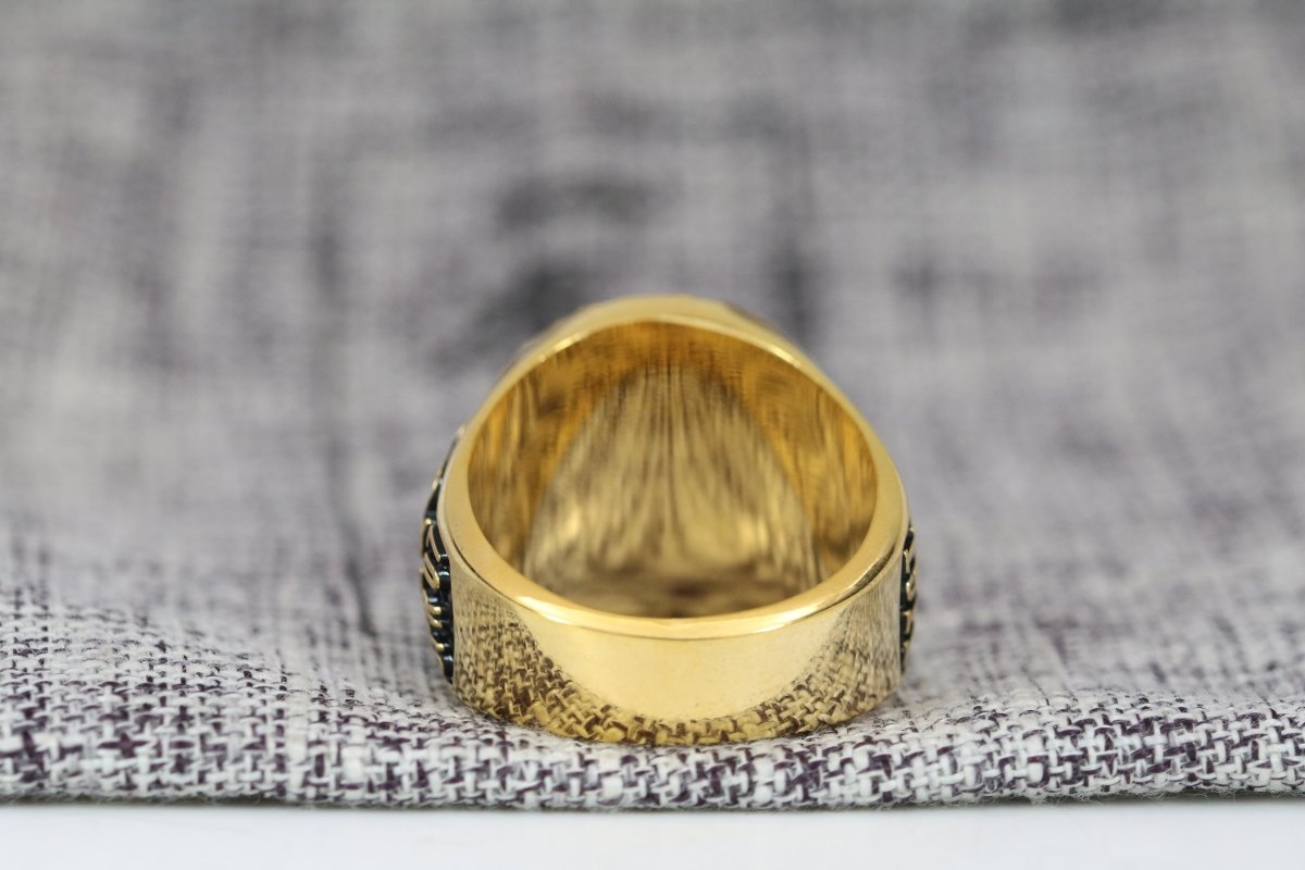 Omega Psi Phi Fraternity Ring (ΩΨΦ) - Classic Man Series, Gold - fratrings