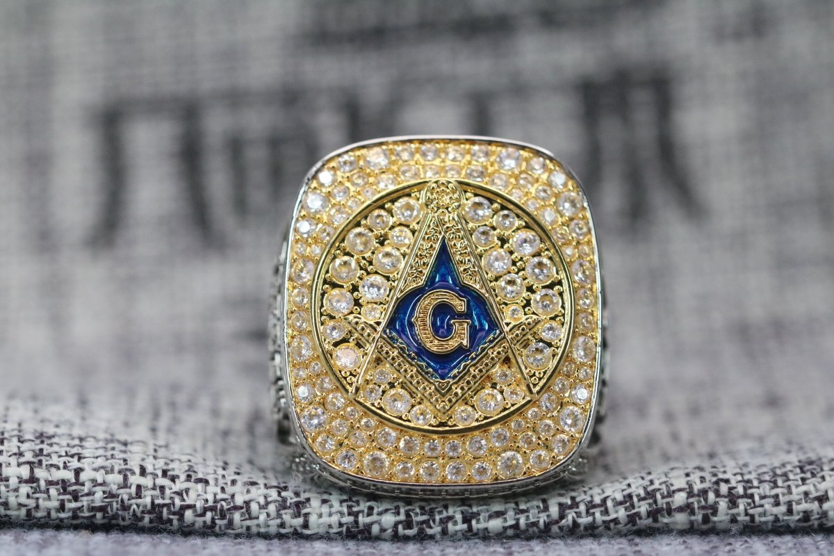 Free And Accepted Masons Ring (Eye Of The Providence) - Shine Series, 18k Yellow Gold Face - fratrings