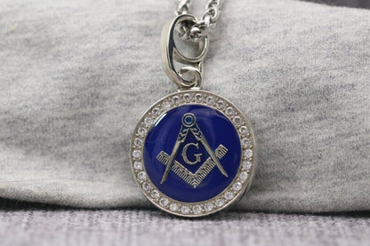 Freemasonry Masons Pendant Necklace - Classic Man, Silver - fratrings