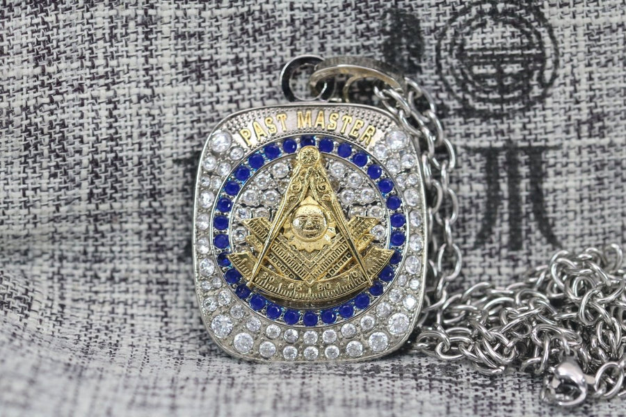 Masons Past Master Big Boy Pendant Necklace, Golden Compass