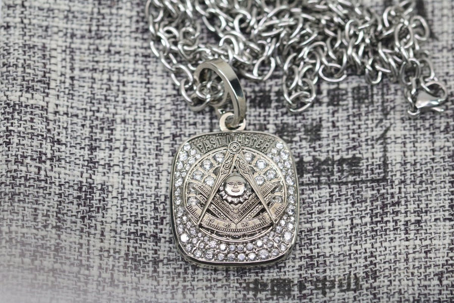 Masons Past Master Big Boy Pendant Necklace, Silver Compass