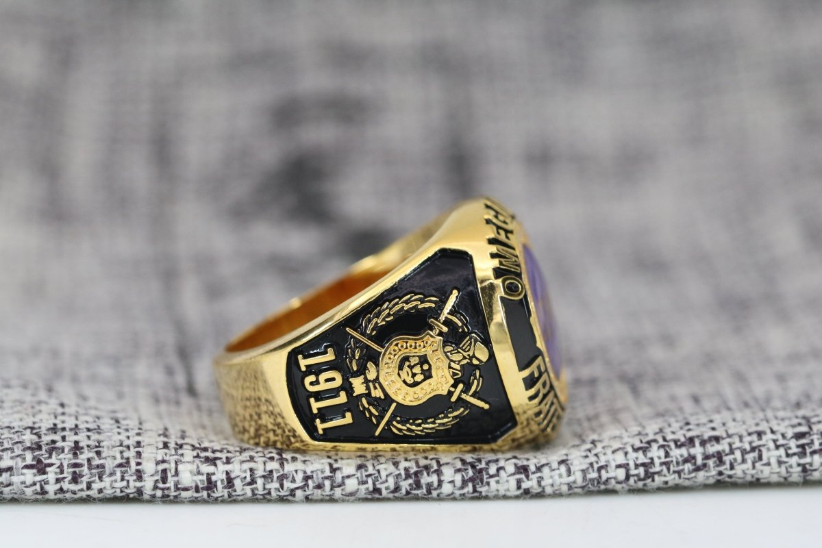Omega Psi Phi Fraternity Ring (ΩΨΦ) - Classic Man Series, Gold - fratrings